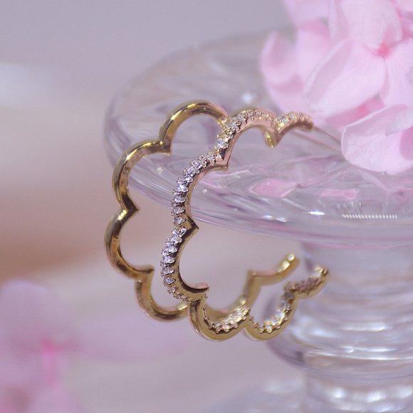 Jewelry - NEW 14K Gold Plated Diamond Flower Hoop Earrings a